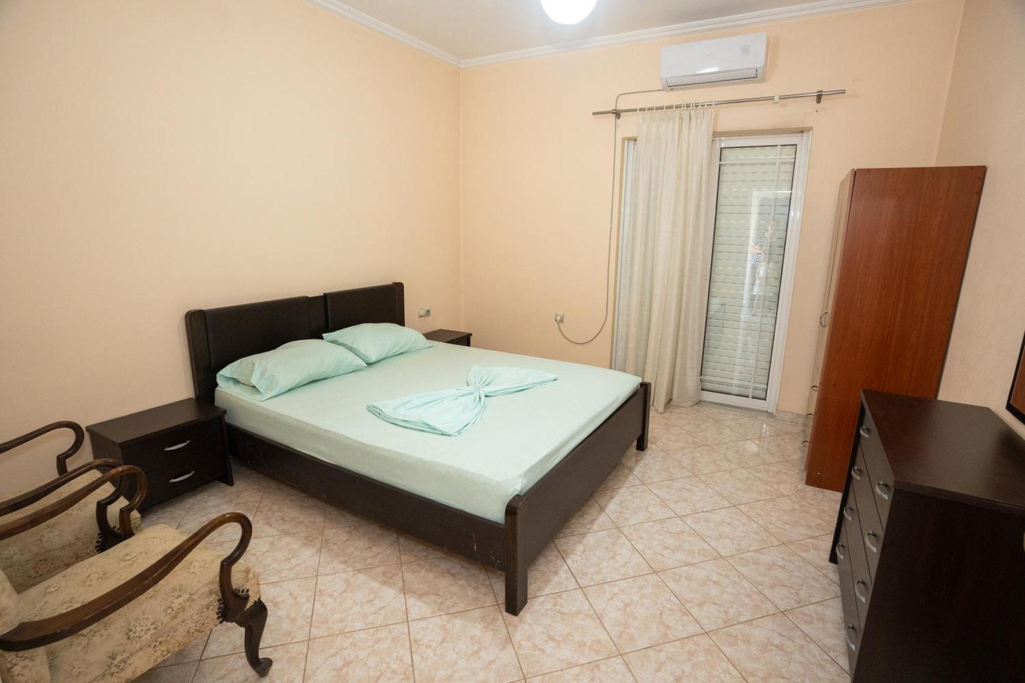 Connie'S Apartments Sarande Exterior photo